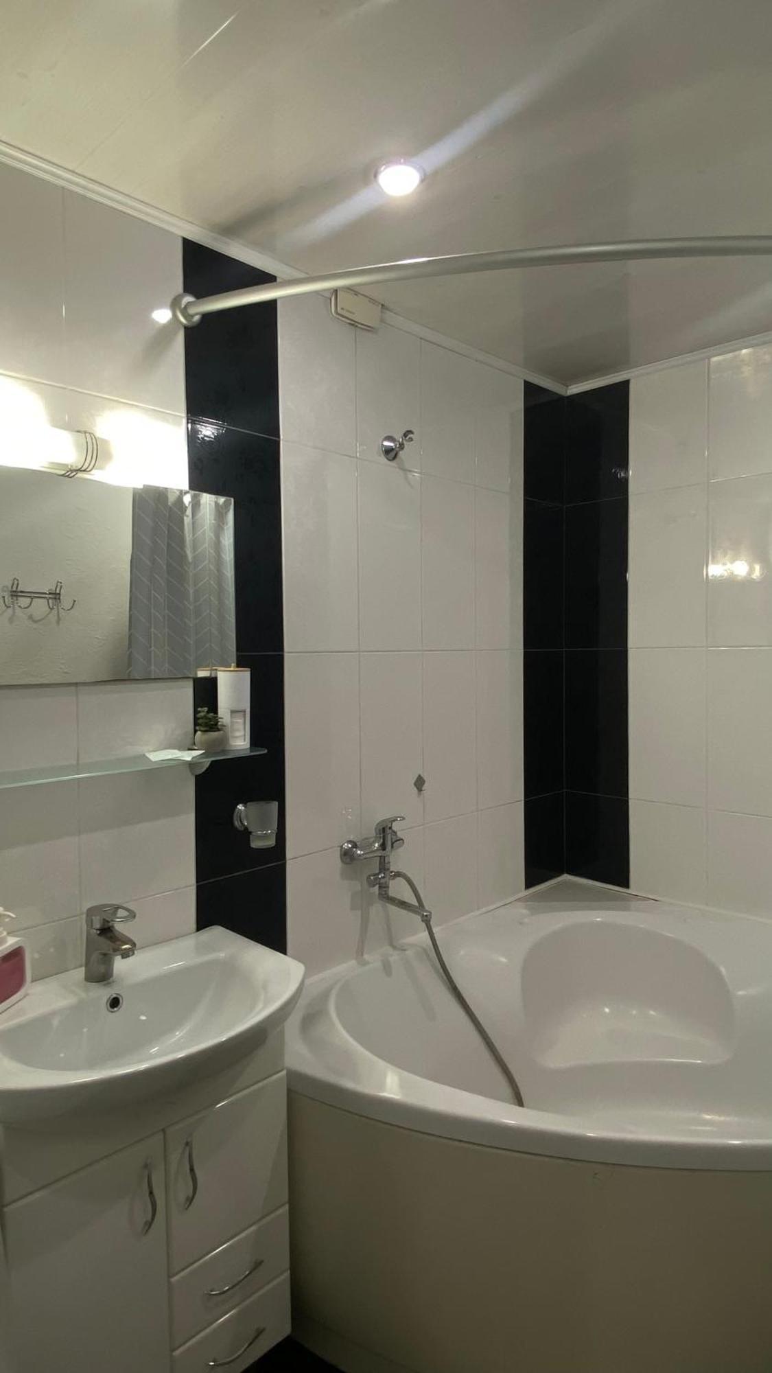 צ'רקסי Apartment In The Center מראה חיצוני תמונה